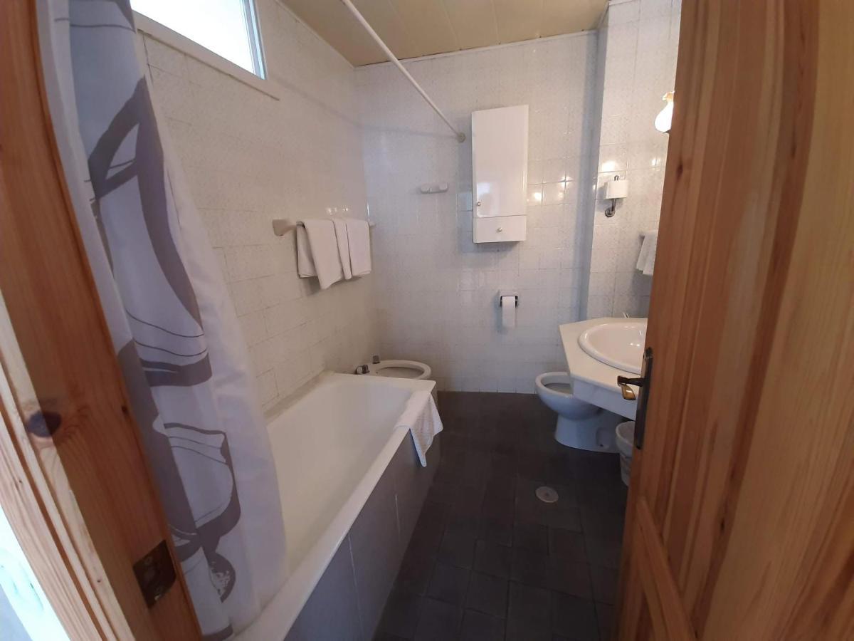 Hotel Buenavista Estepona Exterior photo Bathroom in a hotel