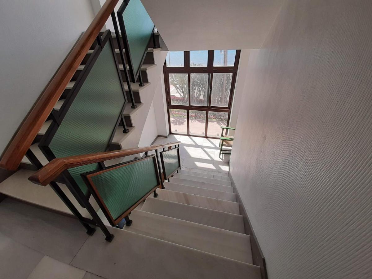 Hotel Buenavista Estepona Exterior photo Stairs